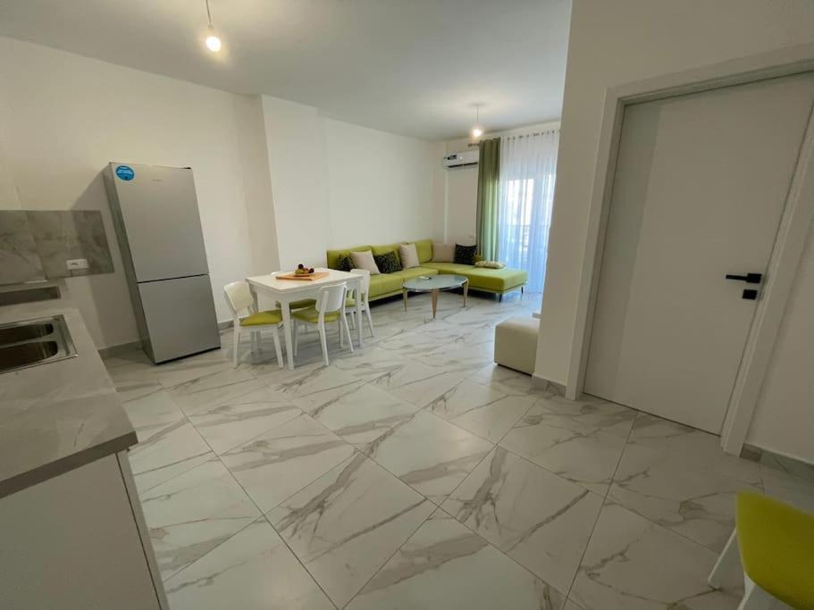 Apartament Beachside Charm *