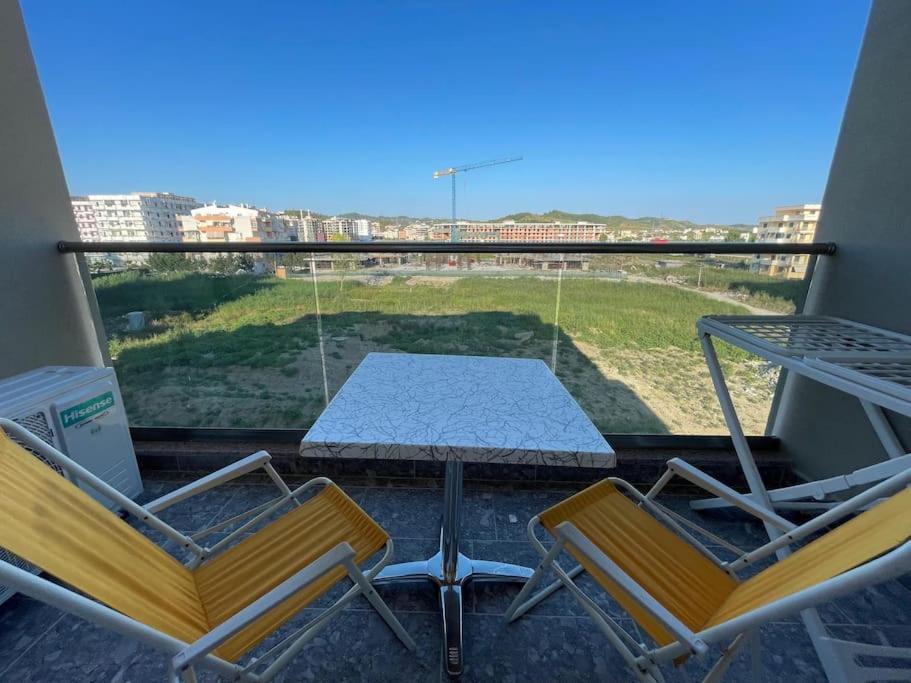 Apartament Beachside Charm *